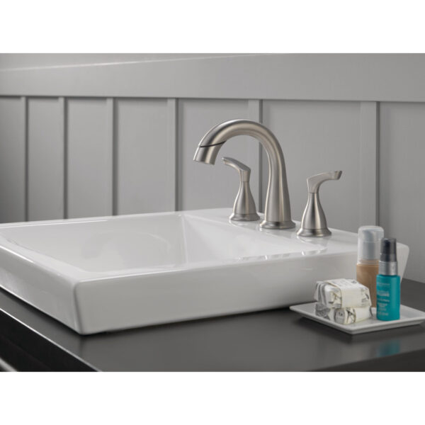Broadmoor Widespread Pull-Out Sprayer Bathroom Sink Faucet, 2-Handle