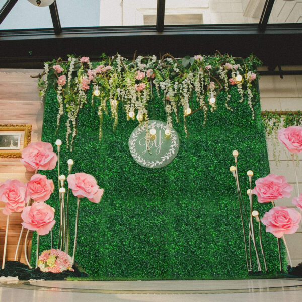 Faux Boxwood Greenery Backdrop - Privacy Screen & Fence Decoration